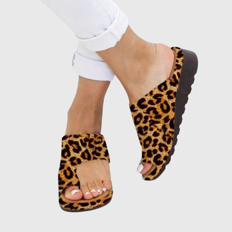 Izzie | Minimalist Comfort Slide Sandals