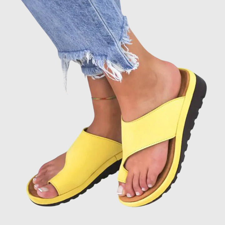 Izzie | Minimalist Comfort Slide Sandals