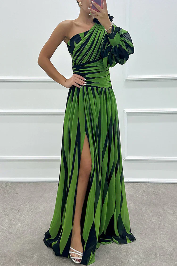 Pearl |Elegant Striped Maxi Dress with One Shoulder