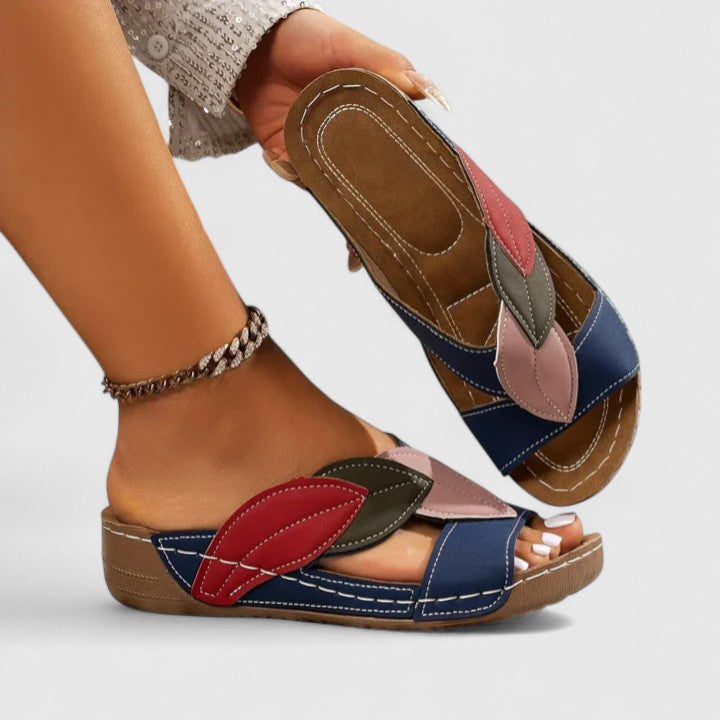 Taylor | Leaf Accent Comfort Slide Sandals