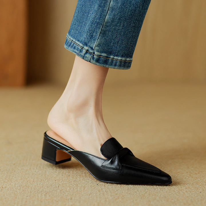 Erlen | Pointed-Toe Knot Detail Mules