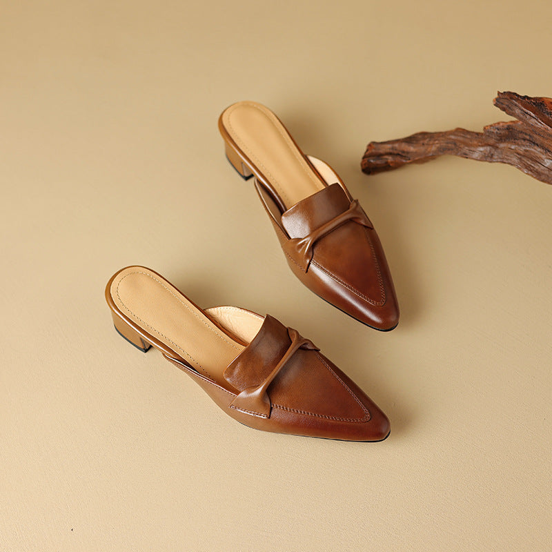 Erlen | Pointed-Toe Knot Detail Mules