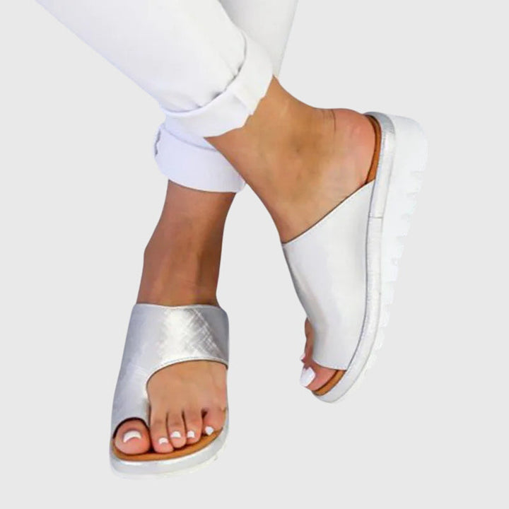 Izzie | Minimalist Comfort Slide Sandals
